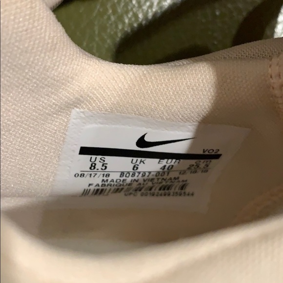 W NIKE METCON FLYKNIT 3 MTLC mate silver/guava ice - Picture 3 of 10